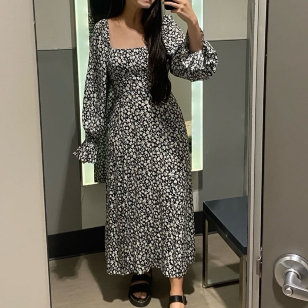 & Other Stories Black and White Floral Long Sleeve Dress